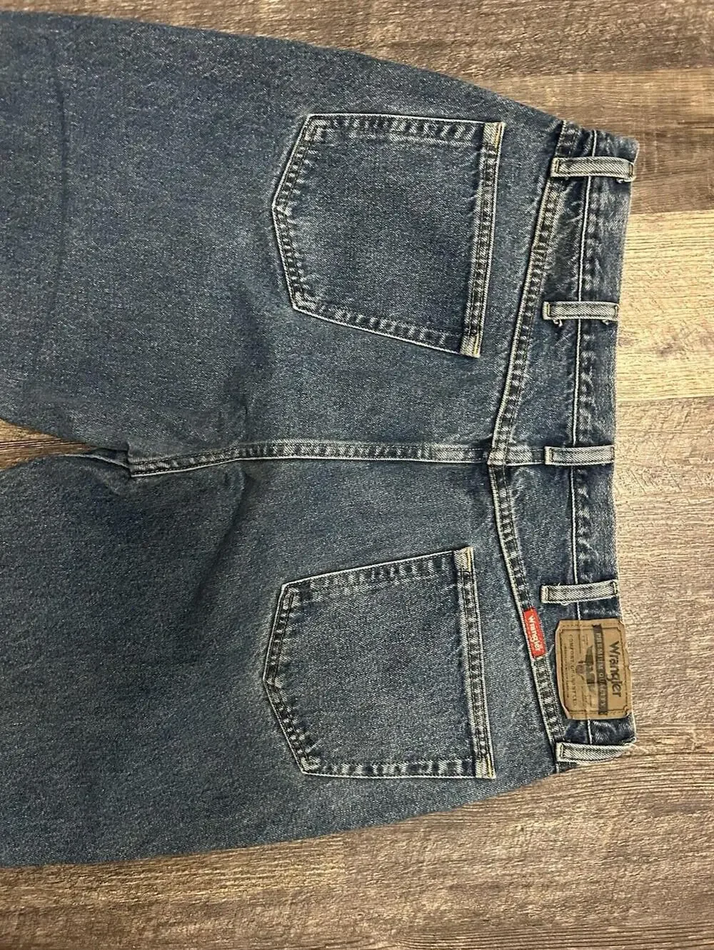 Wrangler Men’s Jeans 38x30 Straight Leg Medium Wash Classic Denim